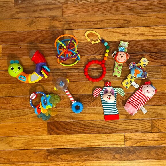 Colorful Infant Toys 6-Piece Lot - Picture 1 of 8